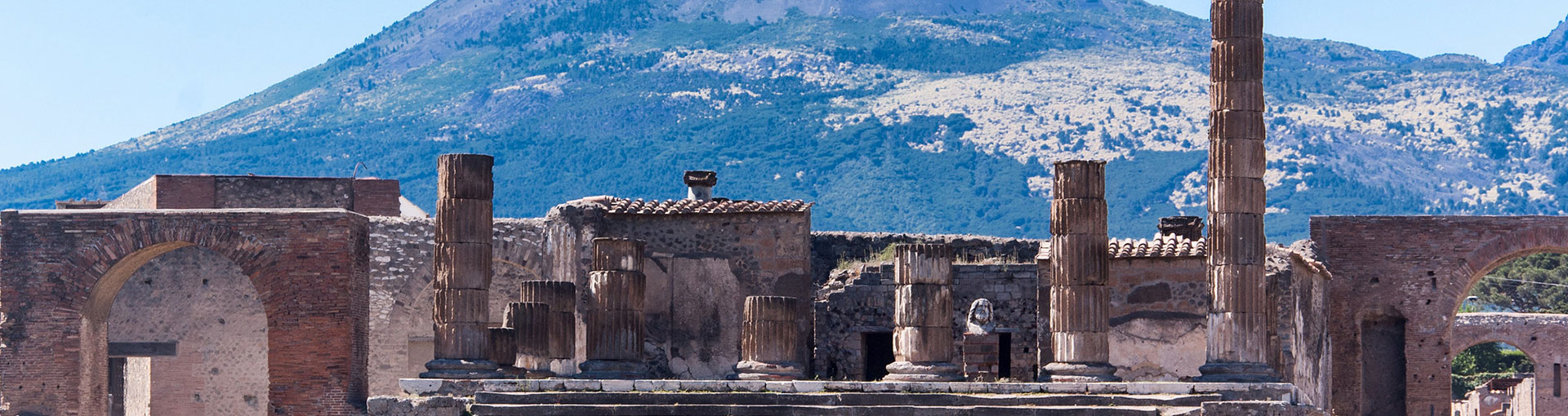 Tour of Pompeii and Herculaneum